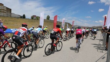 Temmuz Rüzgârları Pedallardan Esiyor