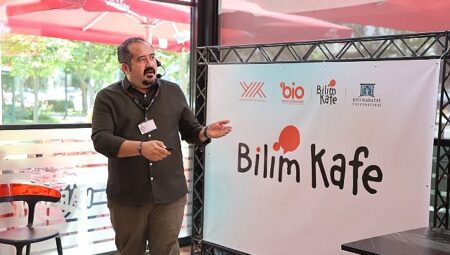 “Yapay Zekânın Günümüze Ve Geleceğe Etkisi” KTO Karatay Üniversitesi Bilim Kafe Etkinliğinde Ele Alındı”