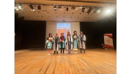 EÜ Güzel Sanatlar Tasarım ve Mimarlık Fakültesi mezunlarını sektöre uğurladı