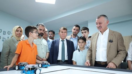 İzmit’in yeni Bilgievi Kuruçeşme’ye açıldı