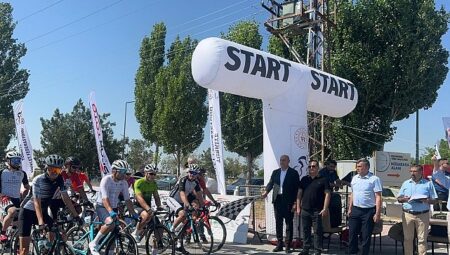 Konya’da düzenlenen Mustafa Ayyorkun Türkiye Yol Şampiyonası’nda Parabisiklet Startı Verildi