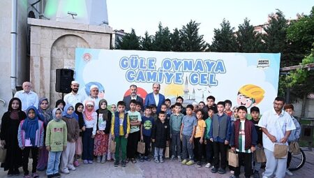 Konya’da “Güle Oynaya Cami Gel” Projesi ile Camiler Cıvıl Cıvıl