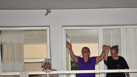 Müzik ve tiyatro yaz boyunca mahallelere taşınıyor