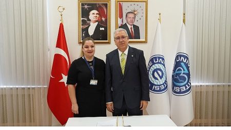 Bu proje ile halofilik mikroalgler üzerinden yeni terapötik yaklaşımlar araştırılacak