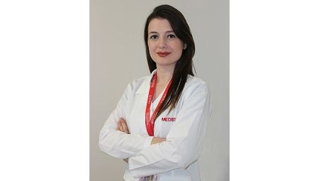 Cildinizin Yaşlanmasını Geciktiren 4 Önlem