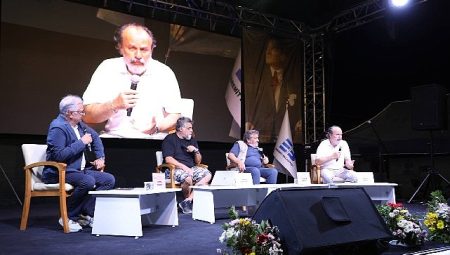 Edremit Kitap Fuarı’nda 6. Gün: Edebiyat, Sanat ve Gazeteciliğin Büyük Buluşması