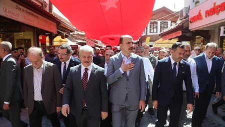 Başkan Altay 4. Tarihi Bedesten Alışveriş Günleri’ne Destek Veren Esnafa ve Ziyaretçilere Teşekkür Etti