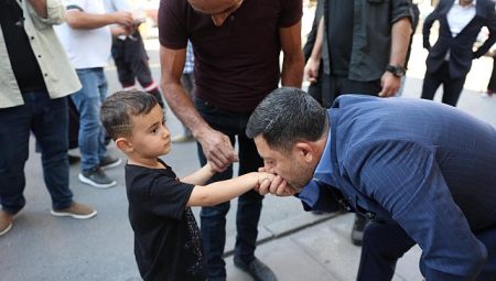 Başkan Arı’dan Festival Kapsamında Kabak Çekirdeği Hediyesi