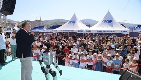Canik Belediyesi’nden Samsun’un 17 İlçesinde Yapay Zekâ Eğitimi
