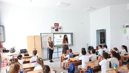Çeşme Belediyesi’nden ilkokula başlayan öğrencilere hoş geldin hediyesi