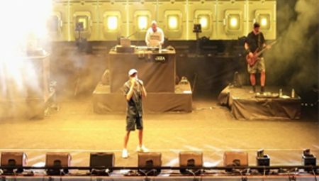Ceza, İzmir’den barış mesajı verdi