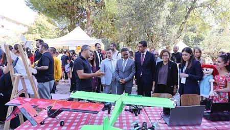 DEÜ’de “İkiz Dönüşümün İzinde Teknoloji ve Bilim Şenliği” coşkuyla başladı