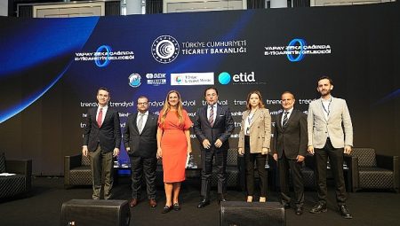 E-Ticaret Devlerinin CEO’ları “Yapay Zekâ Çağında E-Ticaretin Geleceği Zirvesi”nde Buluştu!