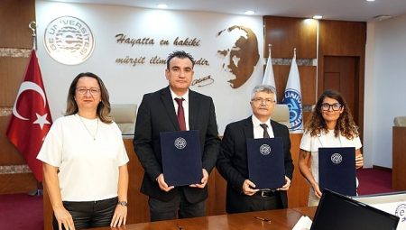 Ege MYO’dan öğrencilerin mesleki gelişimine yönelik iki önemli protokol