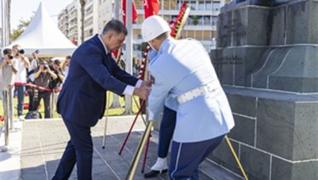İzmir’de Geleneksel Zafer Yürüyüşü