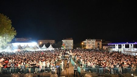 Malkara Kömür ve Süt Ürünleri Festivali Derya Uluğ ile Zirve Yaptı