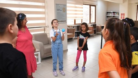 Osmangazi’de çocuklara yazma alışkanlığı kazandıran atölye