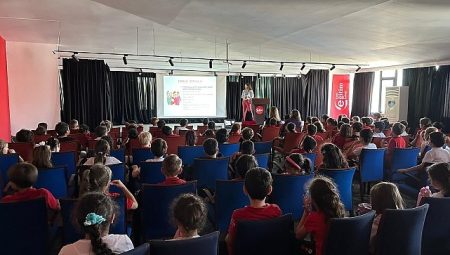 Bakırköy Belediyesi’nden Öğrencilere “Akran Zorbalığı” Eğitimi