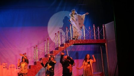 Karşıyaka Belediye Tiyatrosu 4 Ekim’de perde açıyor