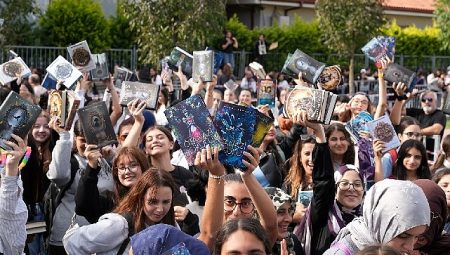 Kocaeli Kitap Fuarı’nda kitap aşkı kuyruklara sığmadı