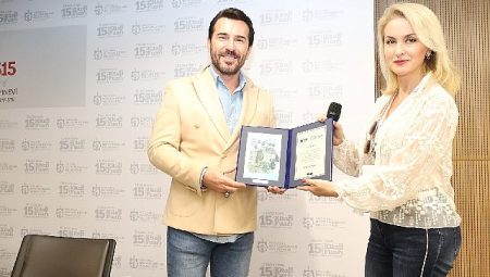 Şair Arslan, sevilen eserleriyle Kitap Fuarı’nda