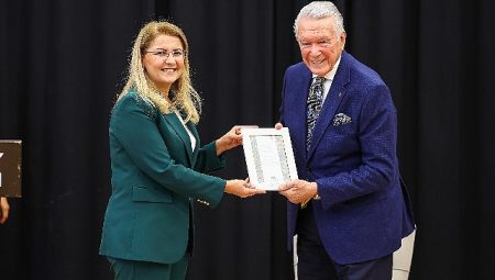 Usta Gazeteci Uğur Dündar Bakırköylülerle buluştu