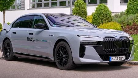 BMW, Elektrikli Amiral Gemilerine Benzinli Jeneratör Seçeneği mi Getiriyor?