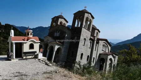 Pisa Kulesi’ni Gölgede Bırakan Eğik Kilise: Ziyaretçilerin Başı Dönüyor