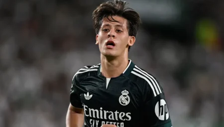 Real Madrid’in Yıldızı Arda Güler’e Yeni Kontrat